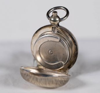 Kleingeldbehälter als Uhrkettenanhänger