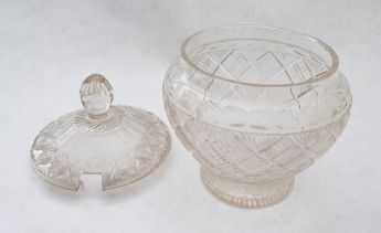 Bowleschüssel mit Deckel aus dem Besitz B.C. Koekkoek